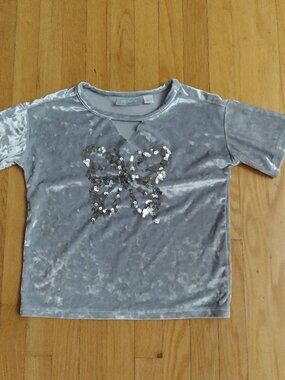 Beautiful Top for Girl, 5/6 years old, Place Company